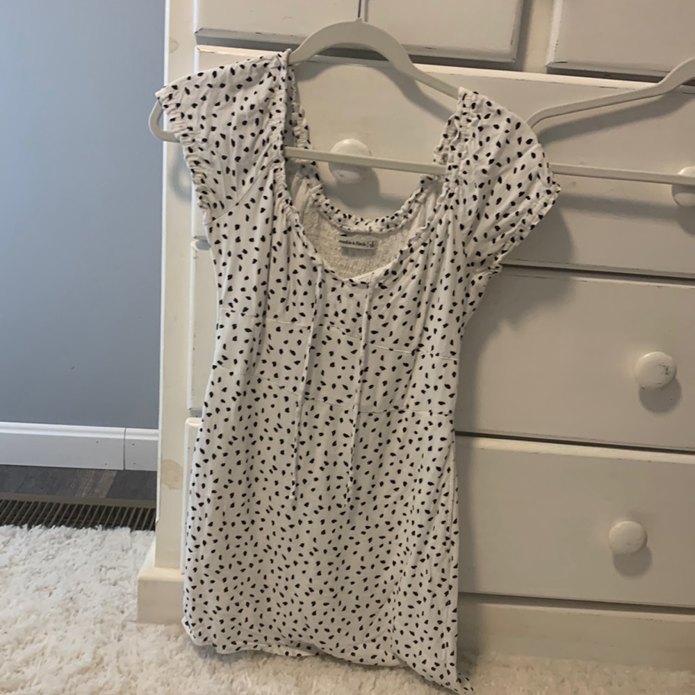 SUPER CUTE white and black babydoll mini dress